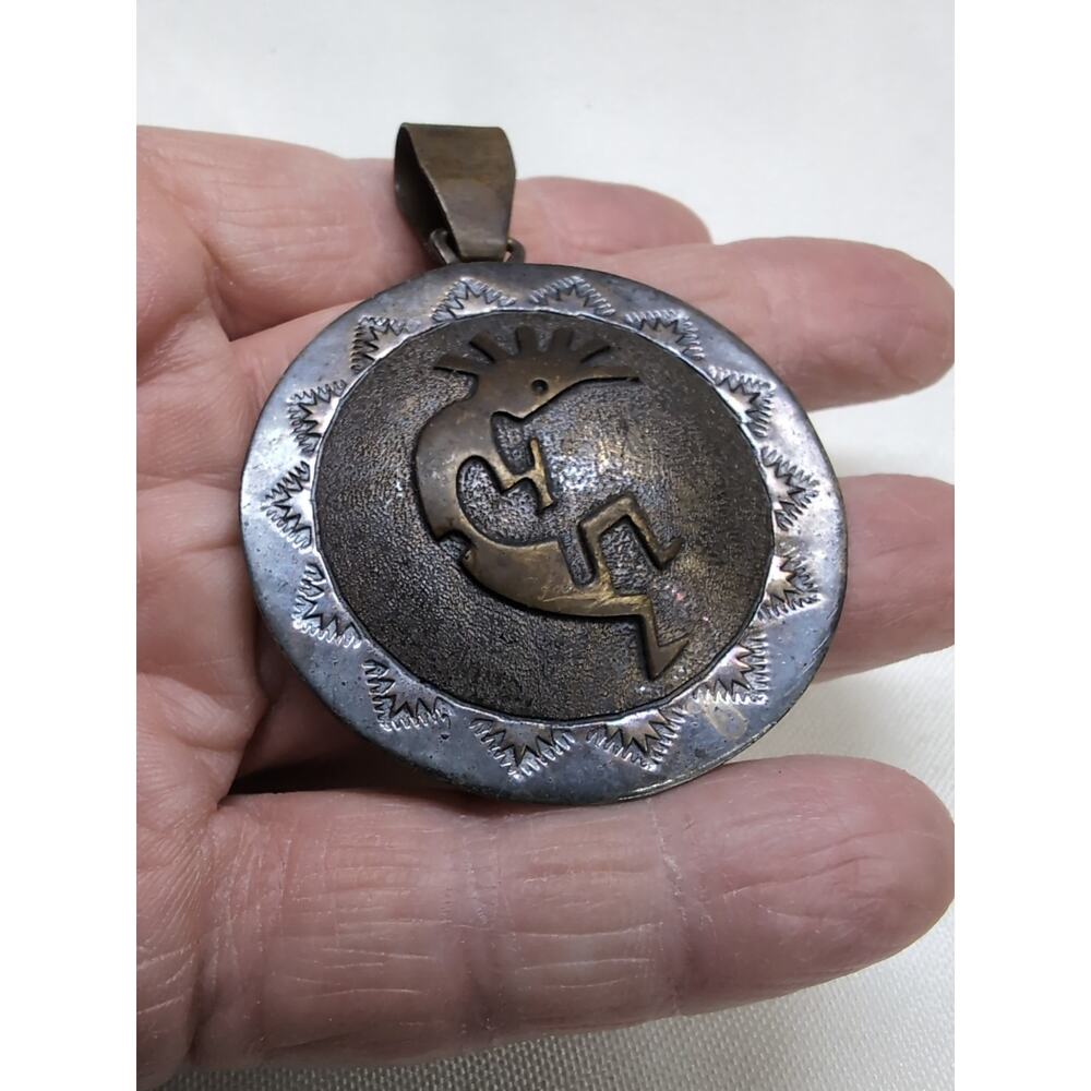 Vintage Sterling Silver Mixed Metal Kokopelli Pendant Marked 'E R' - Picture 5 of 8